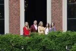 Den haag 16 juli 2021
Koninklijk fotouurtje met Koning Willem Alexander Koningin Maxima Prinses Amalia Alexia en Ariane in de tuin van Paleis Huis ten Bosch.