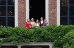 Den haag 16 juli 2021
Koninklijk fotouurtje met Koning Willem Alexander Koningin Maxima Prinses Amalia Alexia en Ariane in de tuin van Paleis Huis ten Bosch.