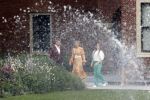 Den haag 16 juli 2021
Koninklijk fotouurtje met Koning Willem Alexander Koningin Maxima Prinses Amalia Alexia en Ariane in de tuin van Paleis Huis ten Bosch.