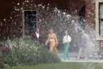 Den haag 16 juli 2021
Koninklijk fotouurtje met Koning Willem Alexander Koningin Maxima Prinses Amalia Alexia en Ariane in de tuin van Paleis Huis ten Bosch.