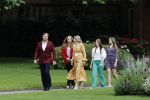 Den haag 16 juli 2021
Koninklijk fotouurtje met Koning Willem Alexander Koningin Maxima Prinses Amalia Alexia en Ariane in de tuin van Paleis Huis ten Bosch.