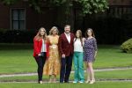 Den haag 16 juli 2021
Koninklijk fotouurtje met Koning Willem Alexander Koningin Maxima Prinses Amalia Alexia en Ariane in de tuin van Paleis Huis ten Bosch.