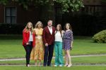 Den haag 16 juli 2021
Koninklijk fotouurtje met Koning Willem Alexander Koningin Maxima Prinses Amalia Alexia en Ariane in de tuin van Paleis Huis ten Bosch.