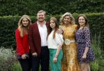 Den haag 16 juli 2021
Koninklijk fotouurtje met Koning Willem Alexander Koningin Maxima Prinses Amalia Alexia en Ariane in de tuin van Paleis Huis ten Bosch.