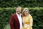 Den haag 16 juli 2021
Koninklijk fotouurtje met Koning Willem Alexander Koningin Maxima Prinses Amalia Alexia en Ariane in de tuin van Paleis Huis ten Bosch.