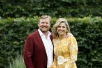 Den haag 16 juli 2021
Koninklijk fotouurtje met Koning Willem Alexander Koningin Maxima Prinses Amalia Alexia en Ariane in de tuin van Paleis Huis ten Bosch.