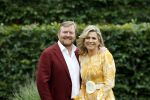 Den haag 16 juli 2021
Koninklijk fotouurtje met Koning Willem Alexander Koningin Maxima Prinses Amalia Alexia en Ariane in de tuin van Paleis Huis ten Bosch.