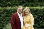 Den haag 16 juli 2021
Koninklijk fotouurtje met Koning Willem Alexander Koningin Maxima Prinses Amalia Alexia en Ariane in de tuin van Paleis Huis ten Bosch.