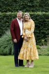 Den haag 16 juli 2021
Koninklijk fotouurtje met Koning Willem Alexander Koningin Maxima Prinses Amalia Alexia en Ariane in de tuin van Paleis Huis ten Bosch.