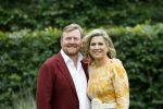 Den haag 16 juli 2021
Koninklijk fotouurtje met Koning Willem Alexander Koningin Maxima Prinses Amalia Alexia en Ariane in de tuin van Paleis Huis ten Bosch.