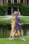 Den haag 16 juli 2021
Koninklijk fotouurtje met Koning Willem Alexander Koningin Maxima Prinses Amalia Alexia en Ariane in de tuin van Paleis Huis ten Bosch.