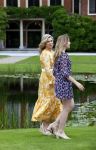 Den haag 16 juli 2021
Koninklijk fotouurtje met Koning Willem Alexander Koningin Maxima Prinses Amalia Alexia en Ariane in de tuin van Paleis Huis ten Bosch.