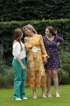 Den haag 16 juli 2021
Koninklijk fotouurtje met Koning Willem Alexander Koningin Maxima Prinses Amalia Alexia en Ariane in de tuin van Paleis Huis ten Bosch.
