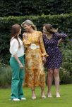 Den haag 16 juli 2021
Koninklijk fotouurtje met Koning Willem Alexander Koningin Maxima Prinses Amalia Alexia en Ariane in de tuin van Paleis Huis ten Bosch.