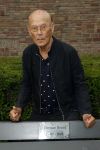Amsterdam 11 juli 2021
Koos v Dijk , manager Herman Brood op zijn sterfdag bij bankje bij het Hilton Hotel