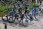 Zevenhuizen 4 juli 2021
Leontien v Moorsel Wendy v Dijk en Anouk Smulders gaan met 500 vrouwen de Amstel Gold race rijden . Vandaag was er een training . Ook Michael Zijlaard en zijn broer Ron reden mee. LIV fietsen