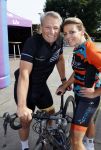 Zevenhuizen 4 juli 2021
Leontien v Moorsel Wendy v Dijk en Anouk Smulders gaan met 500 vrouwen de Amstel Gold race rijden . Vandaag was er een training . Ook Michael Zijlaard en zijn broer Ron reden mee.