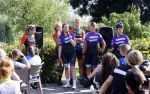 Zevenhuizen 4 juli 2021
Leontien v Moorsel Wendy v Dijk en Anouk Smulders gaan met 500 vrouwen de Amstel Gold race rijden . Vandaag was er een training . Ook Michael Zijlaard en zijn broer Ron reden mee.