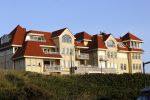 Noordwijk 18 juli 2021
In dit complex heeft Louis v Gaal met zijn vrouw Truus een appartement.