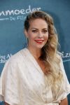 Amsterdam 16 juli 2021
Premiere de Luizenmoeder in Tuschinski. Maaike Martens met partner