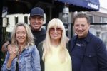 Alkmaar 7 juli 2021
Mary Borsato viert haar 76e verjaardag bij rstaurnt Pluim in Alkmaar.
Aanwezig marco Borsato met zijn vrouw Leontine , Armando Borsato met zijn vriendin en dochters . Silvana Borsato met haar dochter . Ook Senna is erbij.