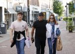 Alkmaar 7 juli 2021
Mary Borsato viert haar 76e verjaardag bij rstaurnt Pluim in Alkmaar.
Aanwezig marco Borsato met zijn vrouw Leontine , Armando Borsato met zijn vriendin en dochters . Silvana Borsato met haar dochter . Ook Senna is erbij.
