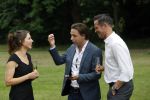 Zeist 8 juli 2021
Bas Nijhuis vraagt zijn vriendin Chantal ten huwelijk. Chantal kwam met een helicopter naar slot Zeist gevlogen. Wolter Kroes zong ze toe. Matthijs Albers