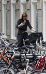 Amsterdam 22 juli 2021
Herdenkingsdienst van Peter R de Vries in Carre .
Matthijs v Nieuwkerk met zijn vriendin Martha Riemsma