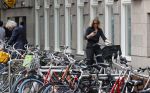 Amsterdam 22 juli 2021
Herdenkingsdienst van Peter R de Vries in Carre .
Matthijs v Nieuwkerk met zijn vriendin Martha Riemsma