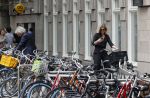 Amsterdam 22 juli 2021
Herdenkingsdienst van Peter R de Vries in Carre .
Matthijs v Nieuwkerk met zijn vriendin Martha Riemsma