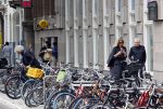 Amsterdam 22 juli 2021
Herdenkingsdienst van Peter R de Vries in Carre .
Matthijs v Nieuwkerk met zijn vriendin Martha Riemsma