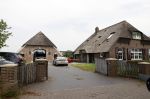 Epse 18 juni 2021
Huis Mc Snelle in Epse . Hij heeft er ook een studio bij waar hij opnames maakt van zijn liedjes.