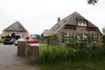 Epse 18 juni 2021
Huis Mc Snelle in Epse . Hij heeft er ook een studio bij waar hij opnames maakt van zijn liedjes.