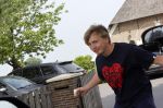Epse 18 juni 2021
Huis Mc Snelle in Epse . Hij heeft er ook een studio bij waar hij opnames maakt van zijn liedjes.