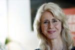 Amsterdam 8 juli 2021
Boekpresentatie Nicolette v Dam en Bas Smit bij boekhandel Scheltema. Mona Keijzer ontvangt het eerste boek .