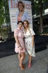 Amsterdam 8 juli 2021
Terras feestje van Talkies bij Strand zuid. Monique Westenberg met haar beste vriendin