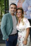 Amsterdam 8 juli 2021
Terras feestje van Talkies bij Strand zuid. Monique Westenberg met Tamar