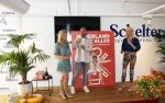Amsterdam 8 juli 2021
Boekpresentatie Nicolette v Dam en Bas Smit bij boekhandel Scheltema. Mona Keijzer ontvangt het eerste boek .