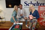 Amsterdam 8 juli 2021
Boekpresentatie Nicolette v Dam en Bas Smit bij boekhandel Scheltema. Mona Keijzer ontvangt het eerste boek .