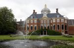 Den haag 16 juli 2021
Koninklijk fotouurtje met Koning Willem Alexander Koningin Maxima Prinses Amalia Alexia en Ariane in de tuin van Paleis Huis ten Bosch.