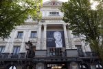 Amsterdam 21 juli 2021
Het publiek kan afscheid nemen van Peter R de Vries . Peter ligt opgebaard in Carre . er komen duizenden mensen langs.