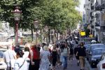 Amsterdam 21 juli 2021
Het publiek kan afscheid nemen van Peter R de Vries . Peter ligt opgebaard in Carre . er komen duizenden mensen langs.