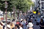 Amsterdam 21 juli 2021
Het publiek kan afscheid nemen van Peter R de Vries . Peter ligt opgebaard in Carre . er komen duizenden mensen langs.