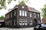 Enschede 22 juni 2021
Pieter Omtzigt wandelt elke dag een paar uur om tot rust te komen . Pieter zijn huis waar hij met zijn vrouw Ayfer Koc woont