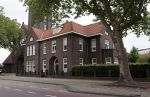 Enschede 22 juni 2021
Pieter Omtzigt wandelt elke dag een paar uur om tot rust te komen . Pieter zijn huis waar hij met zijn vrouw Ayfer Koc woont