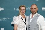 Amsterdam 16 juli 2021
Premiere de Luizenmoeder in Tuschinski. Plien van Bennekom met haar man
