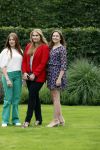 Den haag 16 juli 2021
Koninklijk fotouurtje met Koning Willem Alexander Koningin Maxima Prinses Amalia Alexia en Ariane in de tuin van Paleis Huis ten Bosch.