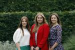 Den haag 16 juli 2021
Koninklijk fotouurtje met Koning Willem Alexander Koningin Maxima Prinses Amalia Alexia en Ariane in de tuin van Paleis Huis ten Bosch.