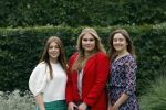 Den haag 16 juli 2021
Koninklijk fotouurtje met Koning Willem Alexander Koningin Maxima Prinses Amalia Alexia en Ariane in de tuin van Paleis Huis ten Bosch.