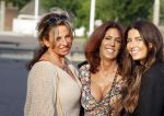 Amsterdam 20 juni 2021
Rachel hazes zus Els Hofland en Jacqueline Slaats en een kennis  bij de amsterdamse zomer in het Olympisch stadion.